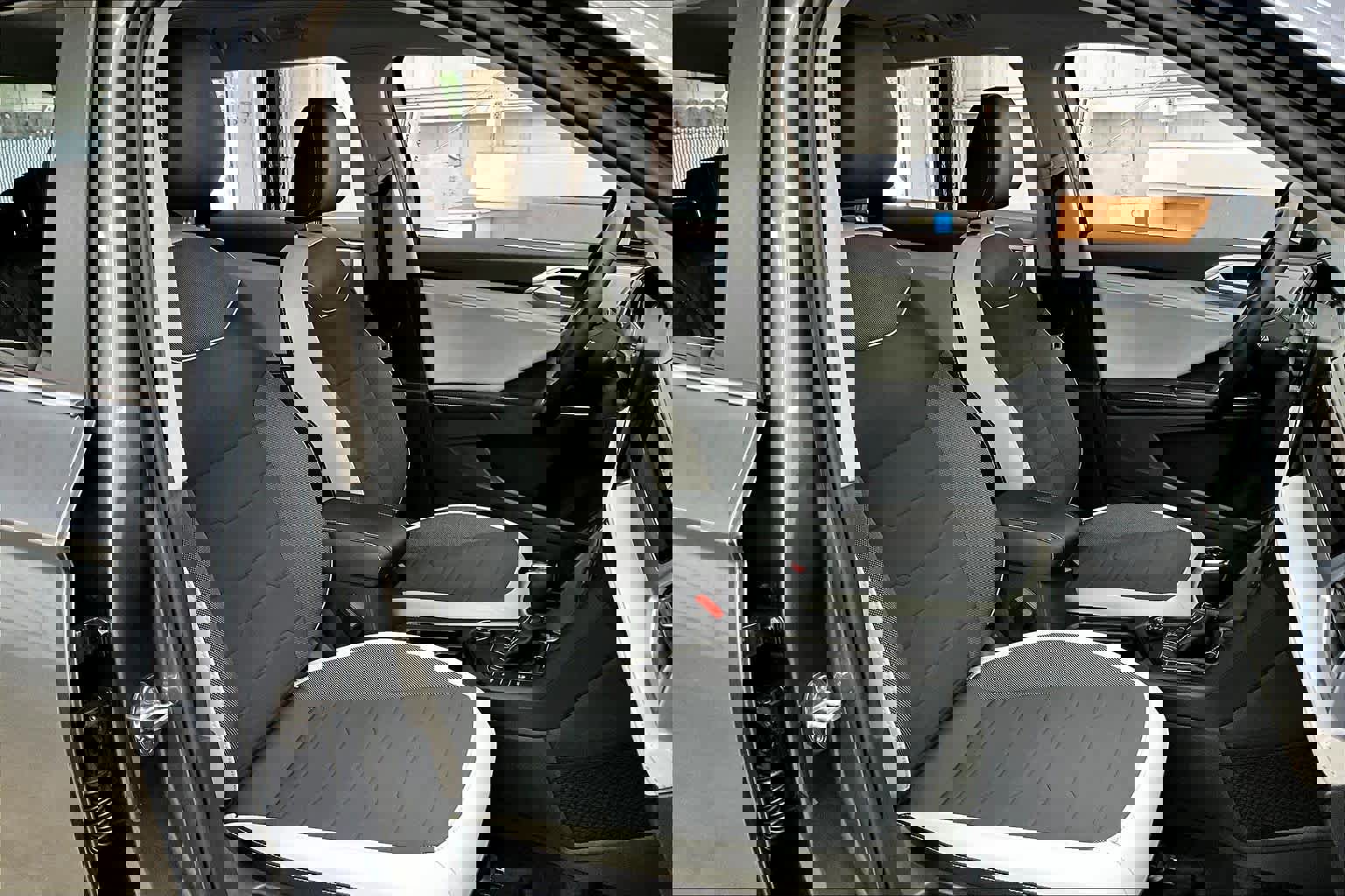 New 2026 Volkswagen Taos SE image 31