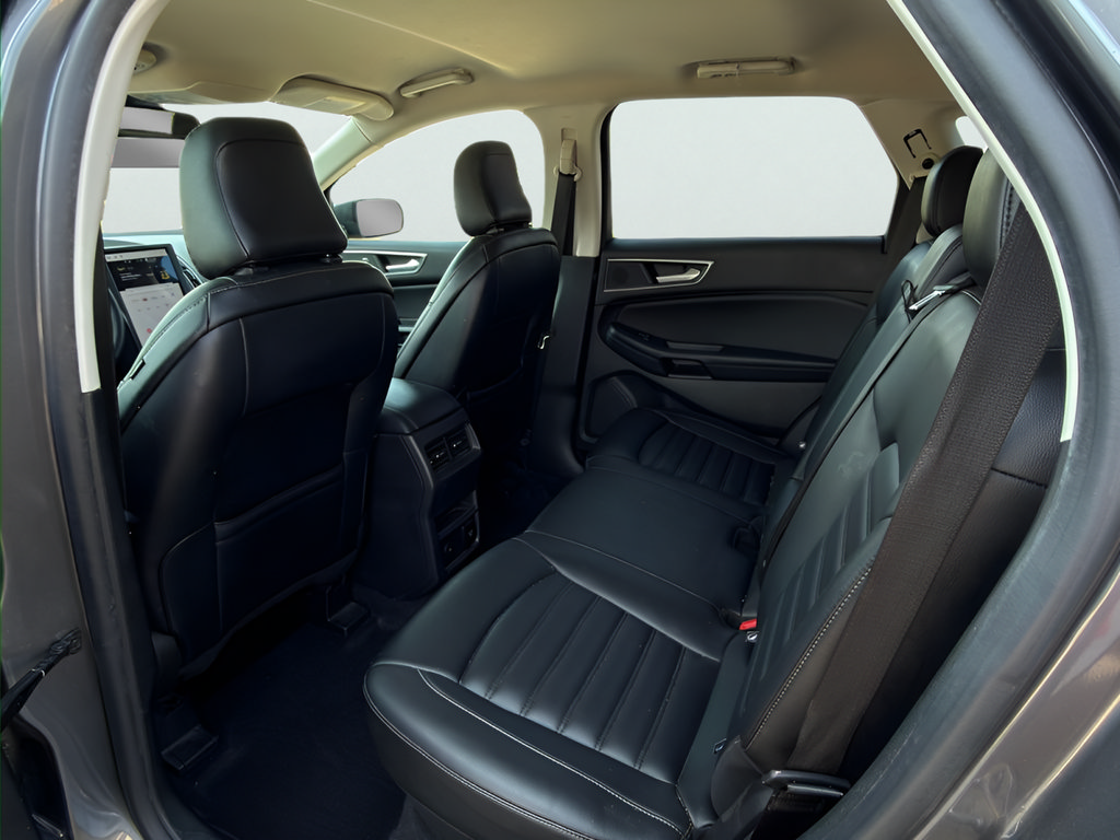 Used 2024 Ford Edge SEL w/ Convenience Package AWD/4WD image 16