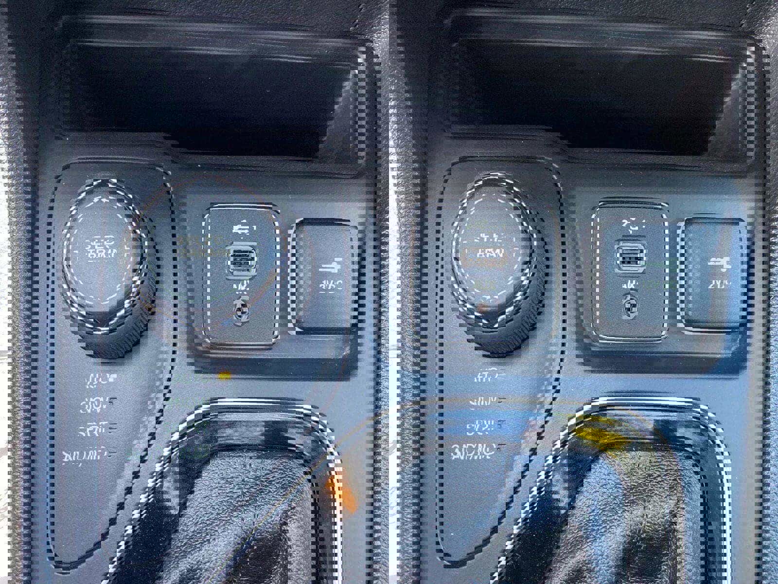 Used 2022 Jeep Cherokee Limited image 13