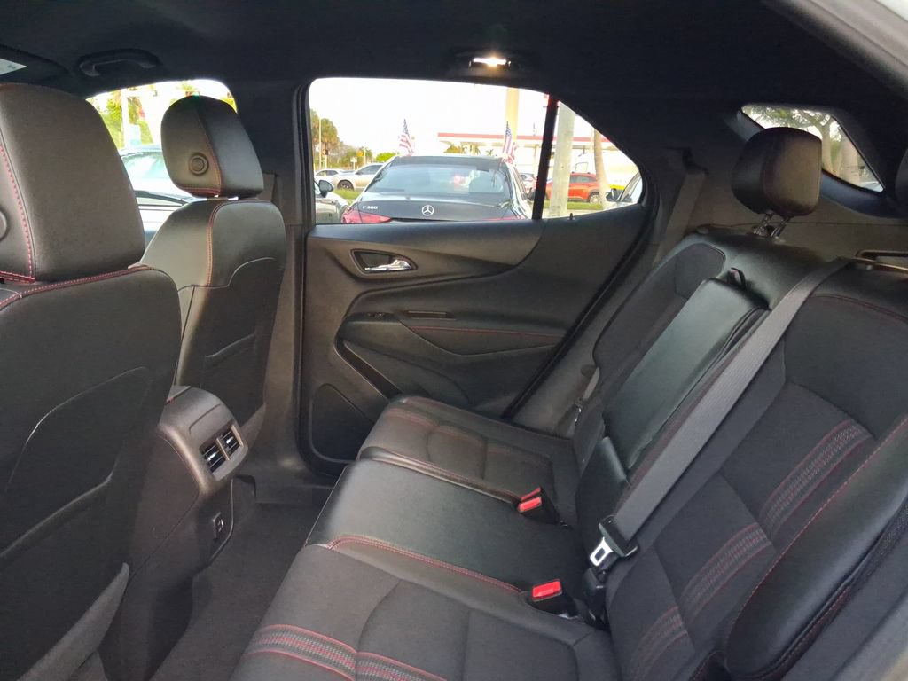 Used 2024 Chevrolet Equinox RS FWD image 8
