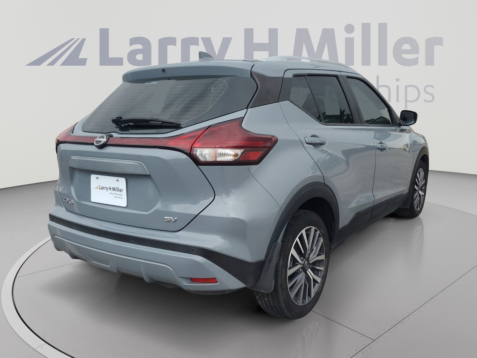 Used 2024 Nissan Kicks SV FWD image 5