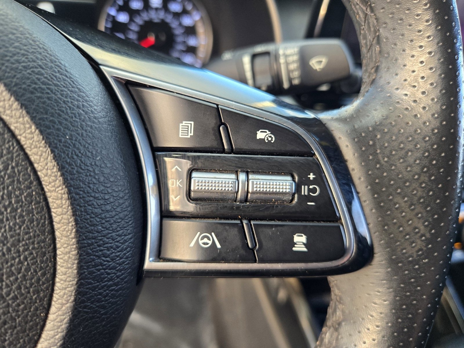 Used 2024 Kia Forte GT-Line w/ GT-Line Premium Package image 16