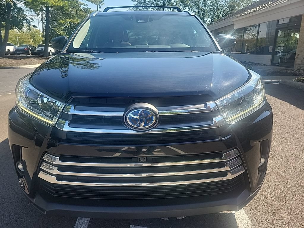 Used 2019 Toyota Highlander Limited Platinum AWD/4WD image 2