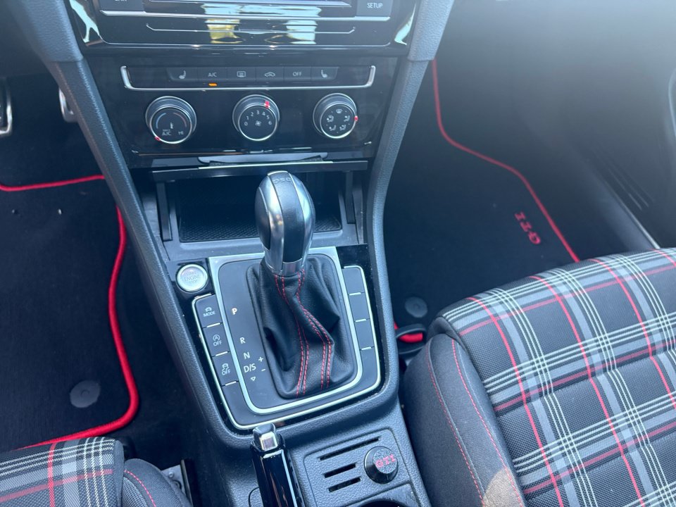 Used 2019 Volkswagen GTI Rabbit Edition FWD image 17