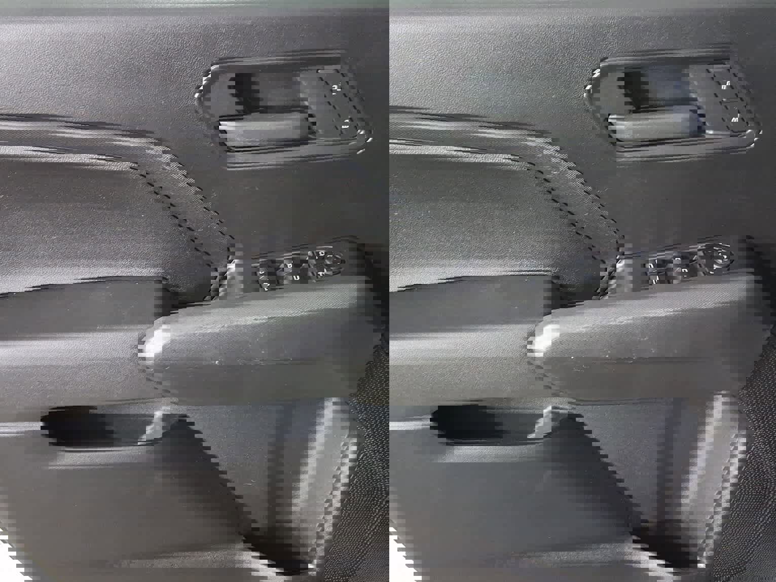 Used 2023 Chevrolet Colorado Trail Boss w/ Safety Package image 9