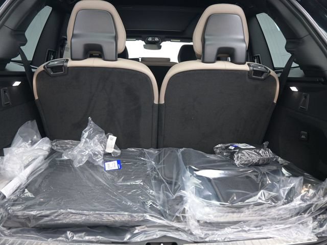 New 2026 Volvo XC90 B6 Ultra w/ Protection Package Premier AWD/4WD image 32