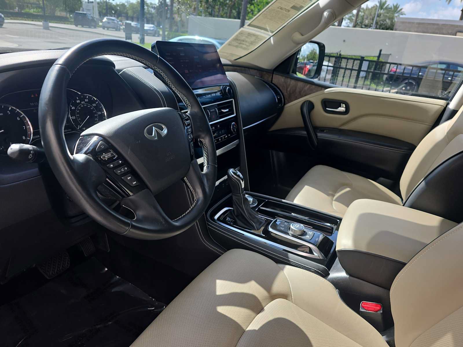 Certified 2023 INFINITI QX80 Premium Select w/ Cargo Package AWD/4WD image 16