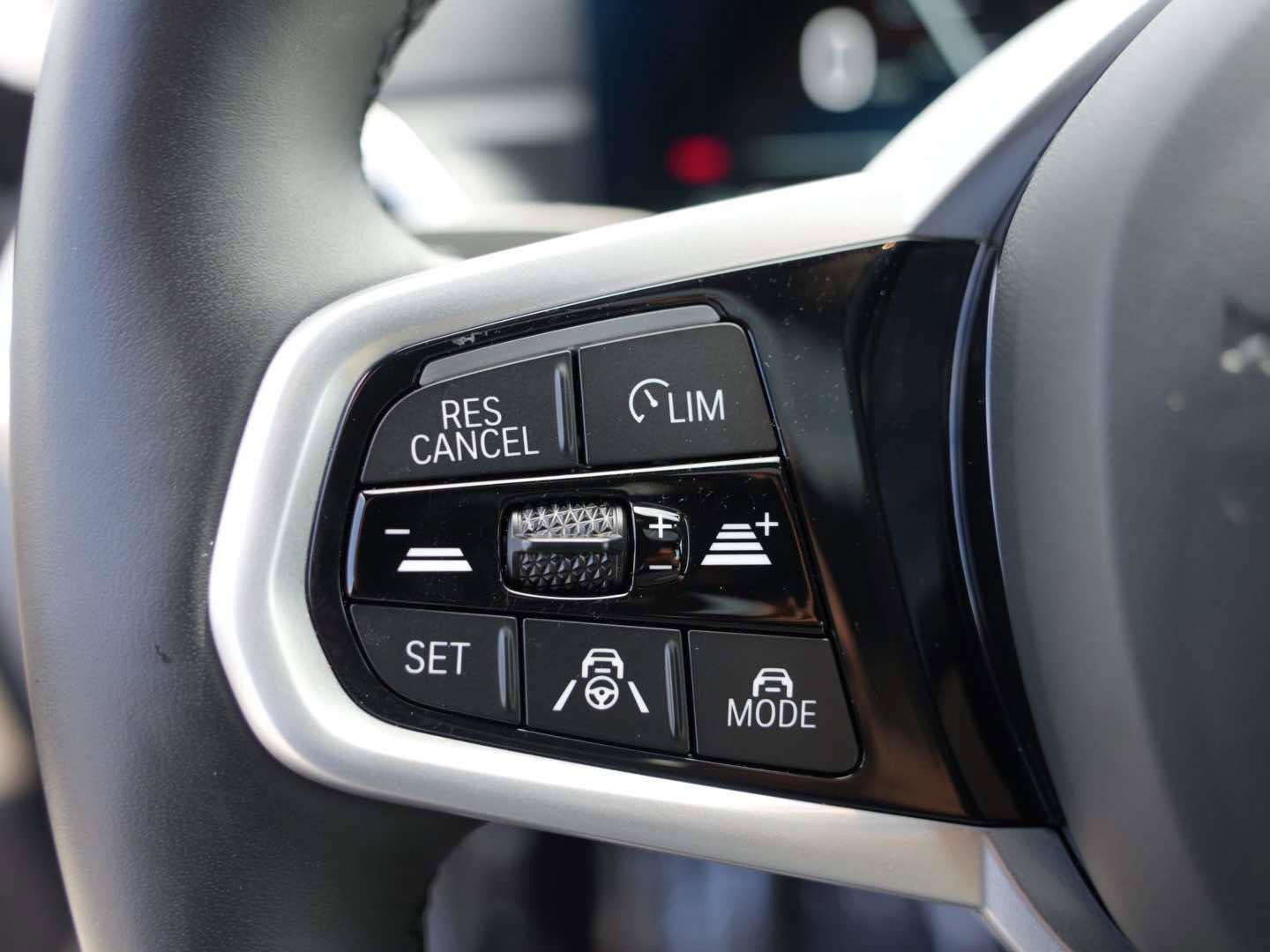 Used 2025 BMW i4 xDrive40i w/ M Sport Package AWD/4WD image 16