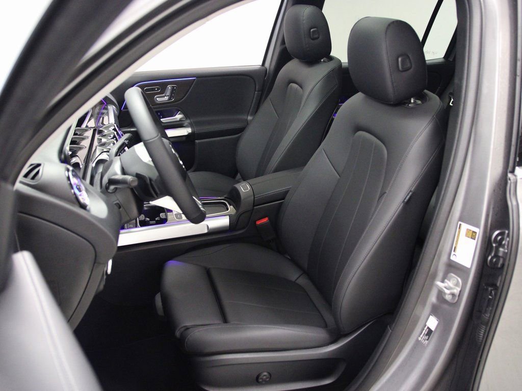 New 2026 Mercedes-Benz GLB 250 4MATIC image 12