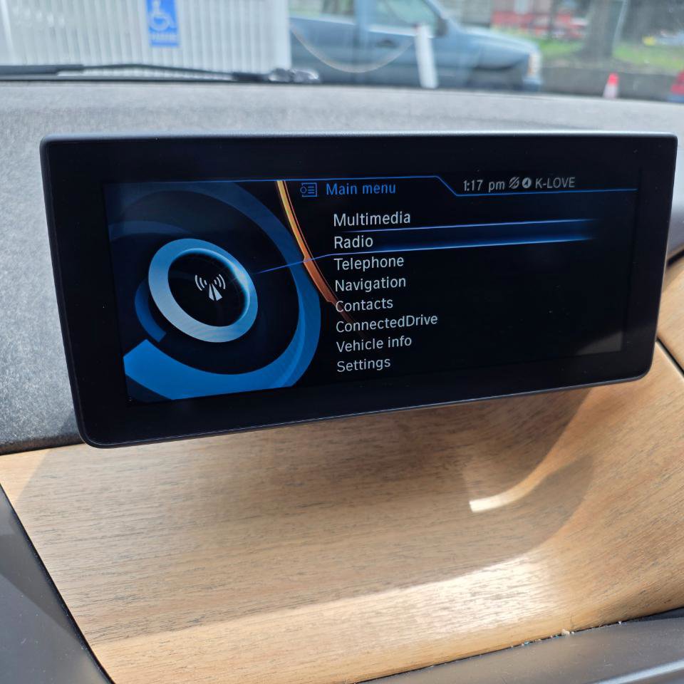 Used 2015 BMW i3 w/ Range Extender RWD image 17
