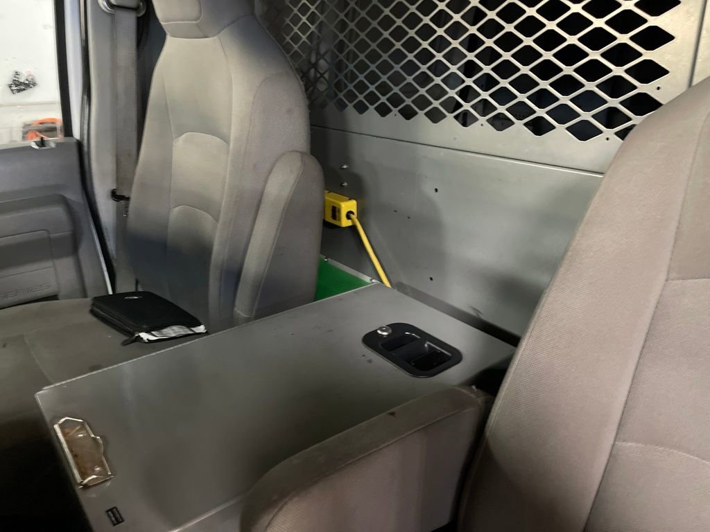 Used 2010 Ford E-150 and Econoline 150 image 14