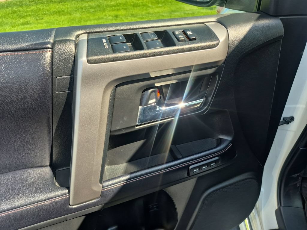 Used 2019 Toyota 4Runner Limited AWD/4WD image 27