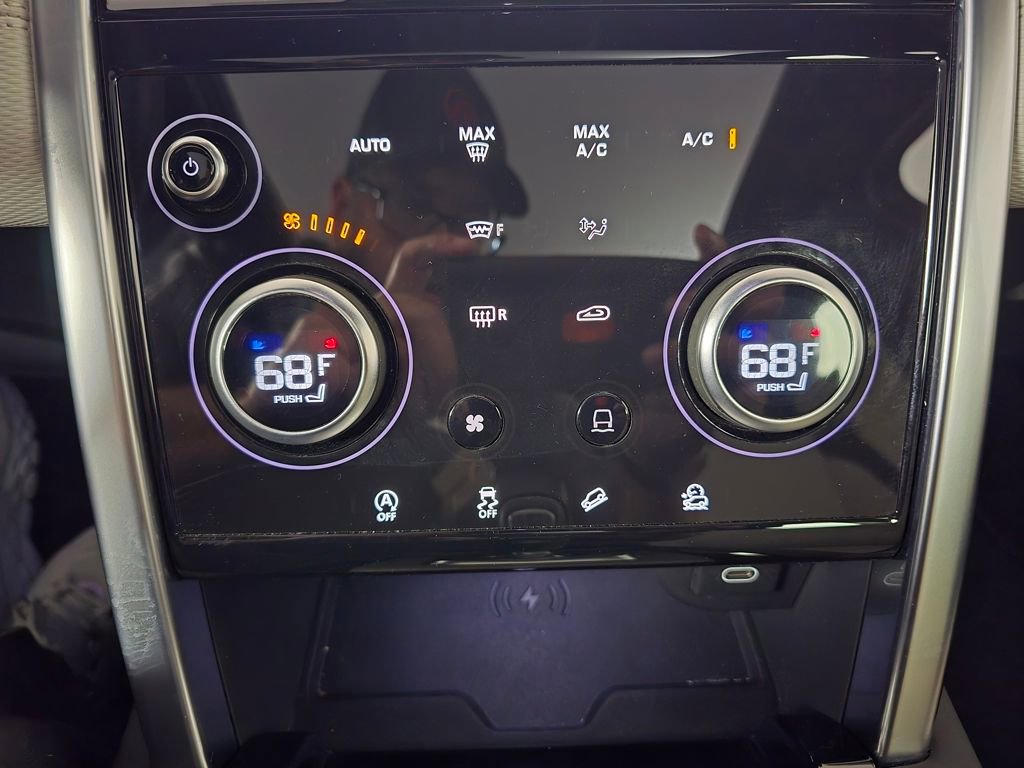 Used 2022 Land Rover Discovery Sport SE R-Dynamic AWD/4WD image 27