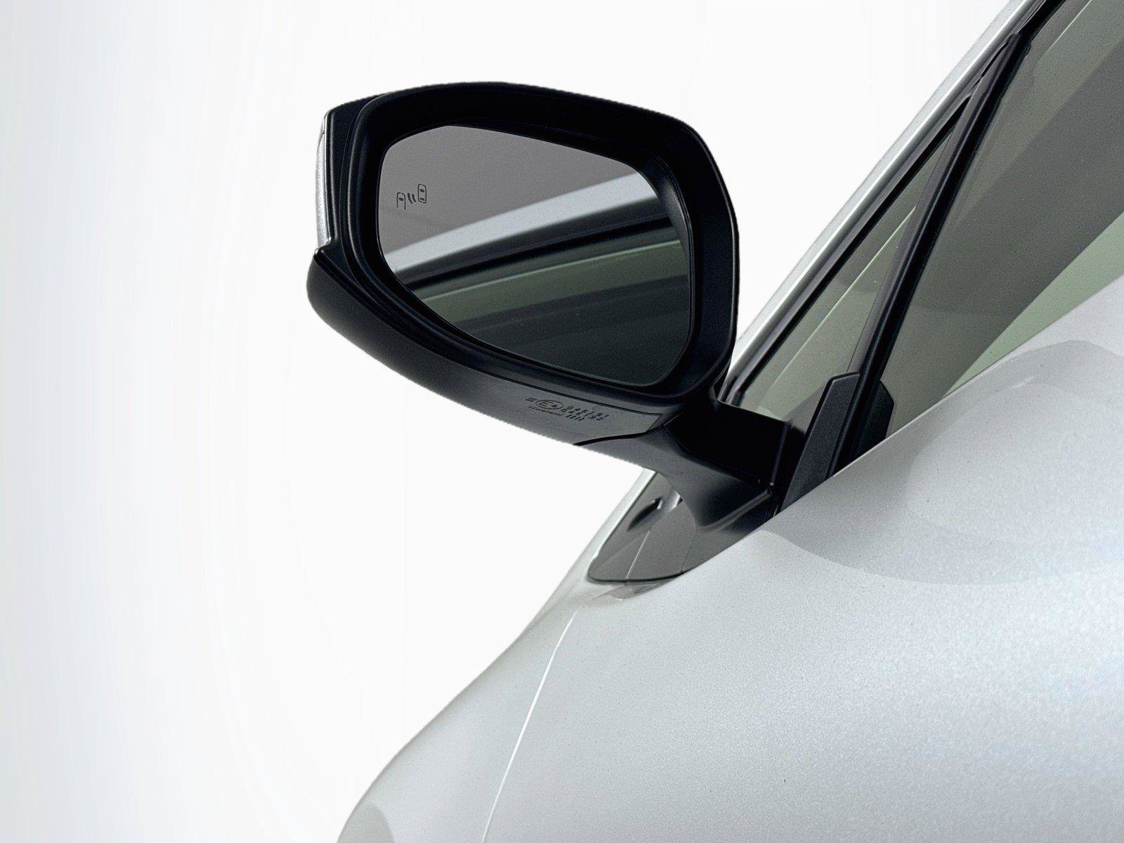 Certified 2025 Toyota Prius LE FWD image 5