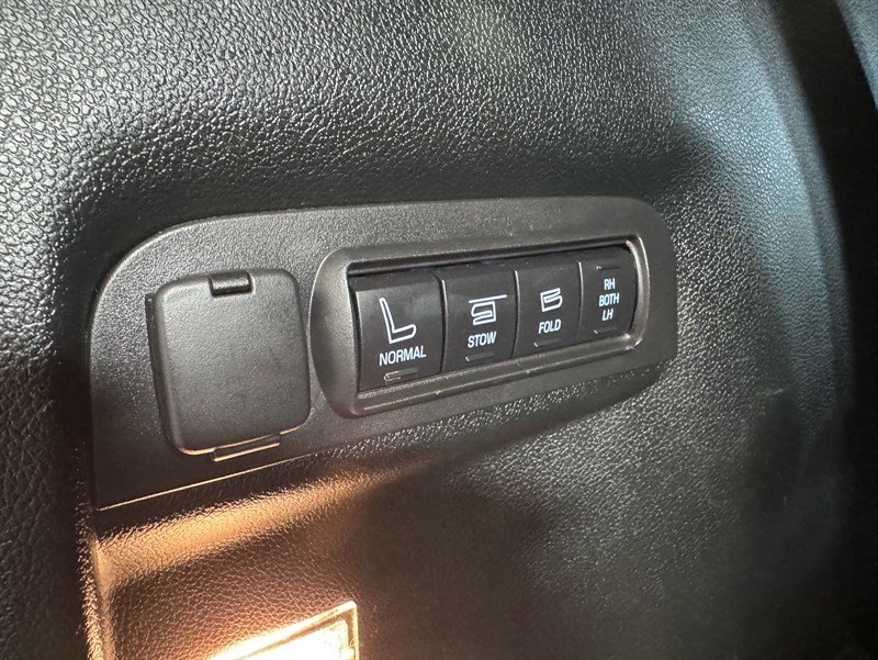 Used 2018 Ford Explorer Sport w/ Equipment Group 401A AWD/4WD image 27