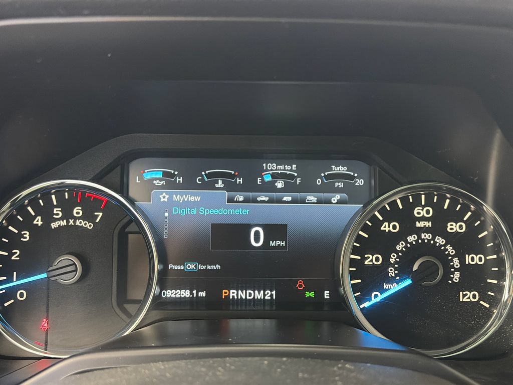 Used 2015 Ford F150 Platinum w/ Equipment Group 701A Luxury AWD/4WD image 15