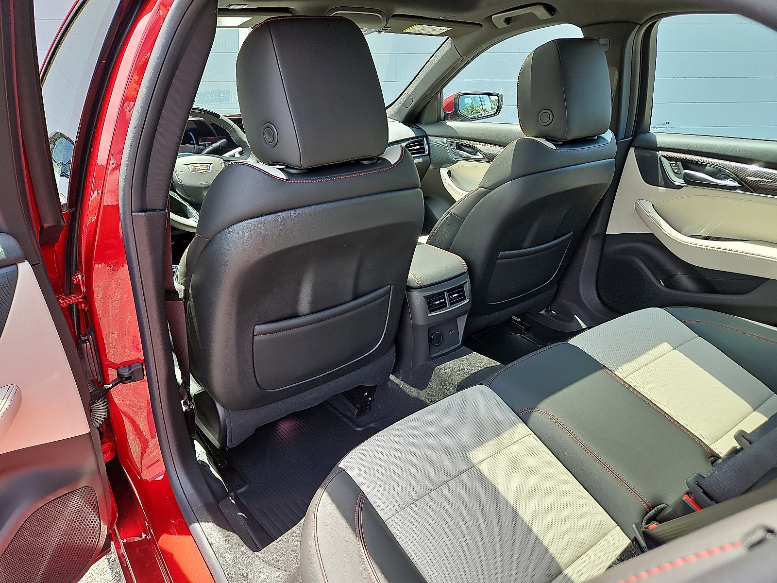 New 2026 Cadillac CT5 V image 6