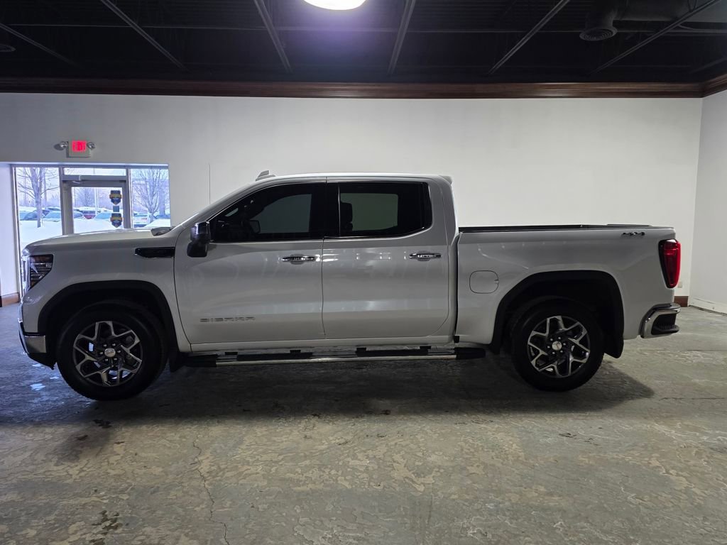 Used 2023 GMC Sierra 1500 SLT w/ SLT Premium Package image 7