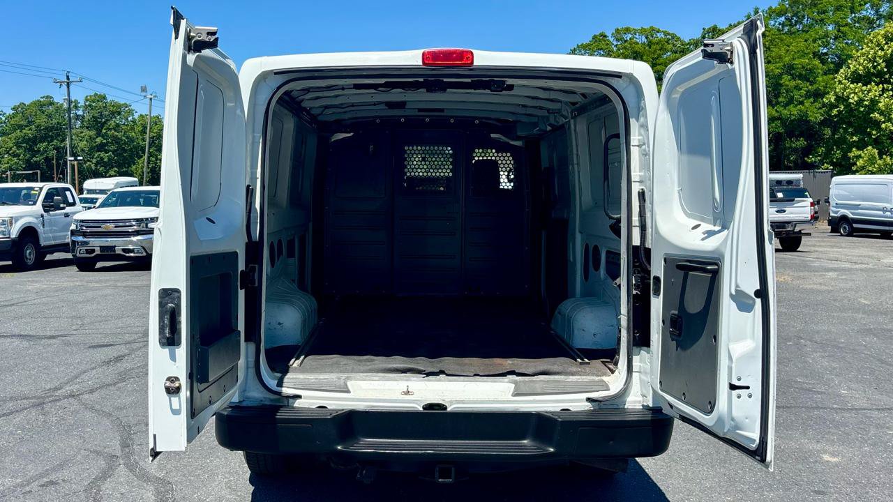 Used 2018 Nissan NV 2500 S RWD image 9