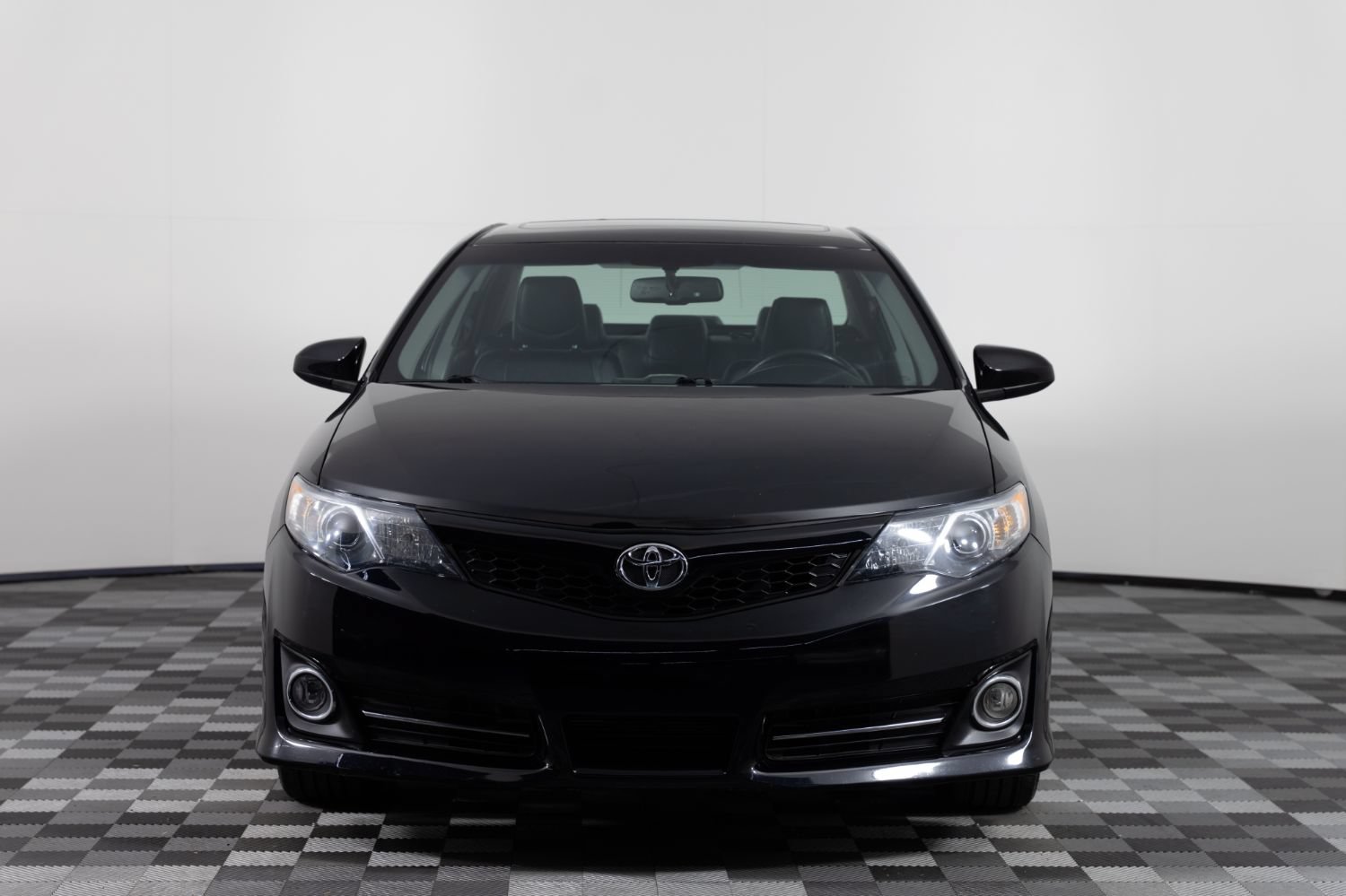 Used 2013 Toyota Camry SE w/ Convenience Pkg FWD image 11