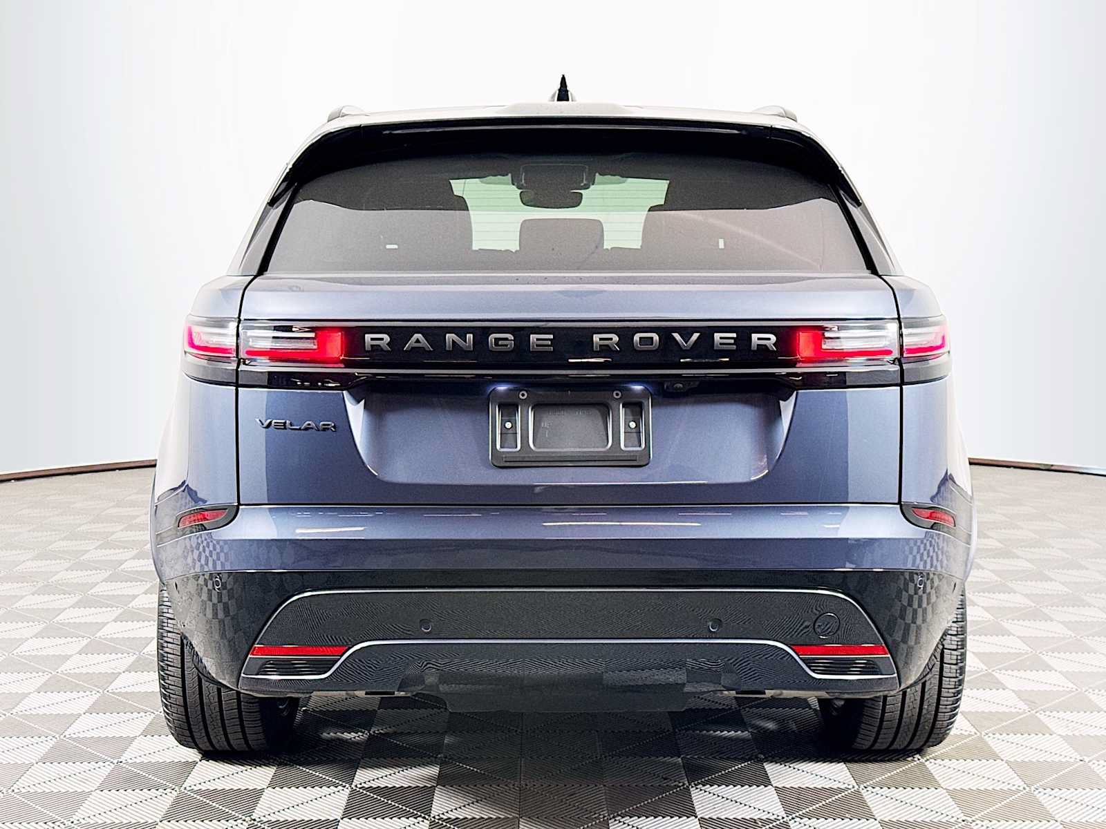 Used 2026 Land Rover Range Rover Velar Dynamic SE AWD/4WD image 6
