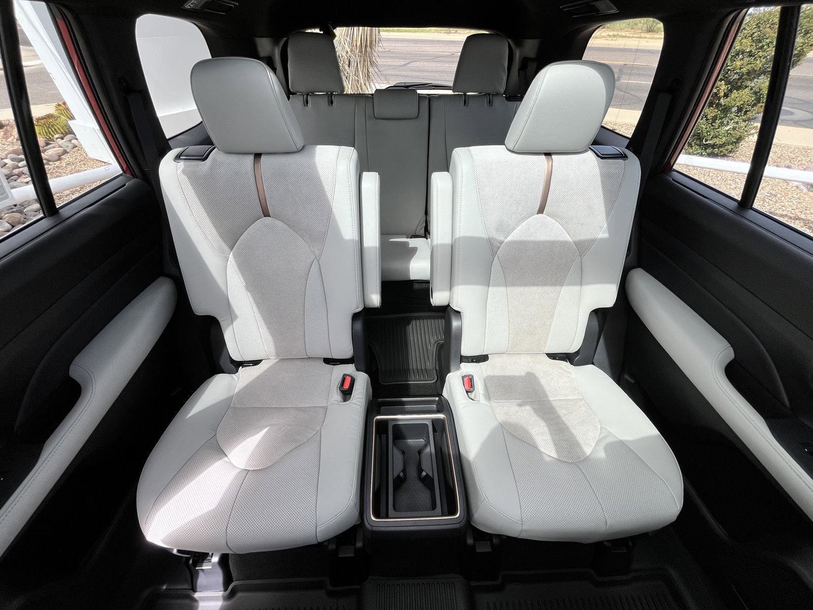 New 2026 Toyota Grand Highlander AWD Hybrid image 30