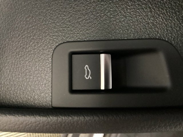 New 2025 Audi RS Q8 performance image 18