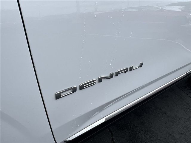 Used 2023 GMC Yukon Denali w/ Max Trailering Package AWD/4WD image 32