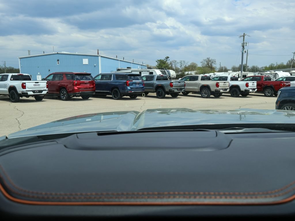 New 2026 GMC Sierra 2500 AT4 w/ AT4 Premium Plus Package AWD/4WD image 23