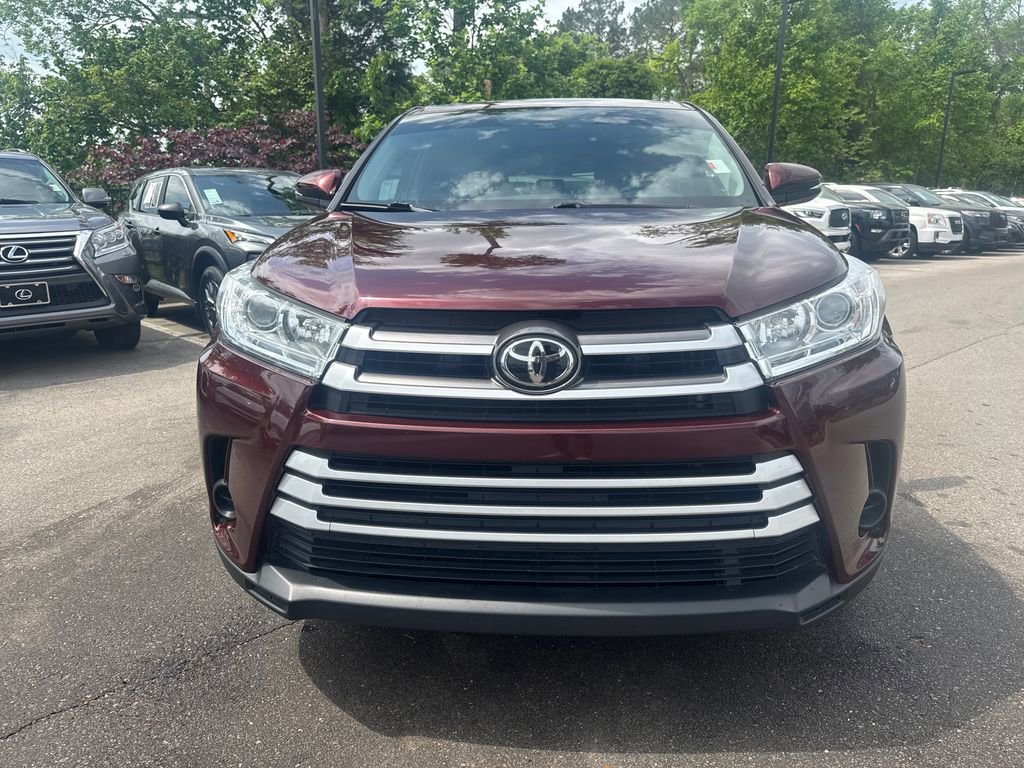 Used 2019 Toyota Highlander LE FWD image 35