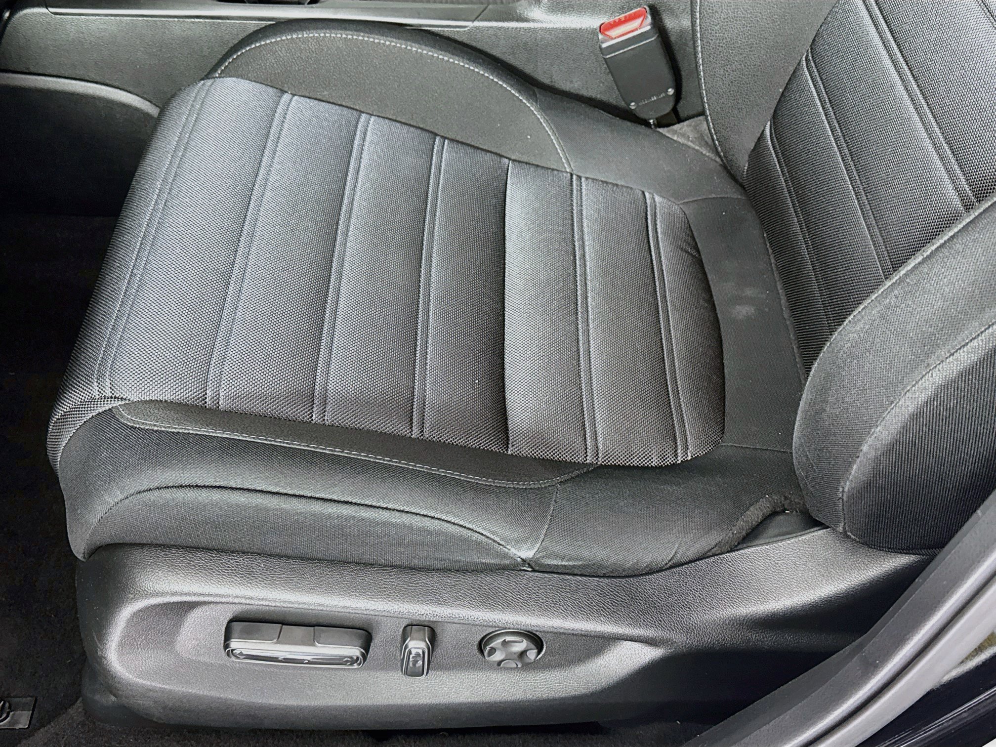 Certified 2019 Honda CR-V EX image 18