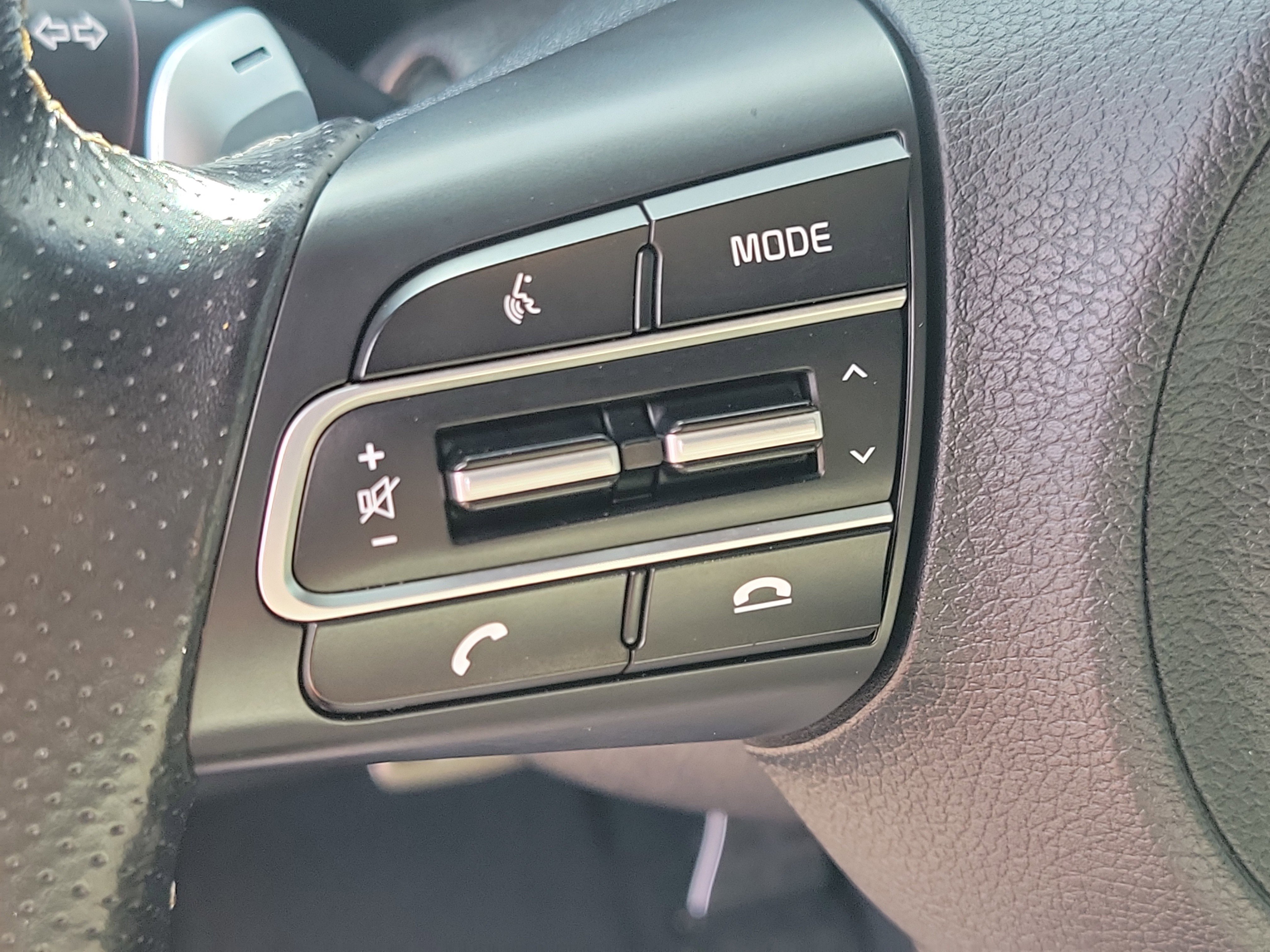 Used 2018 Kia Stinger GT2 image 27