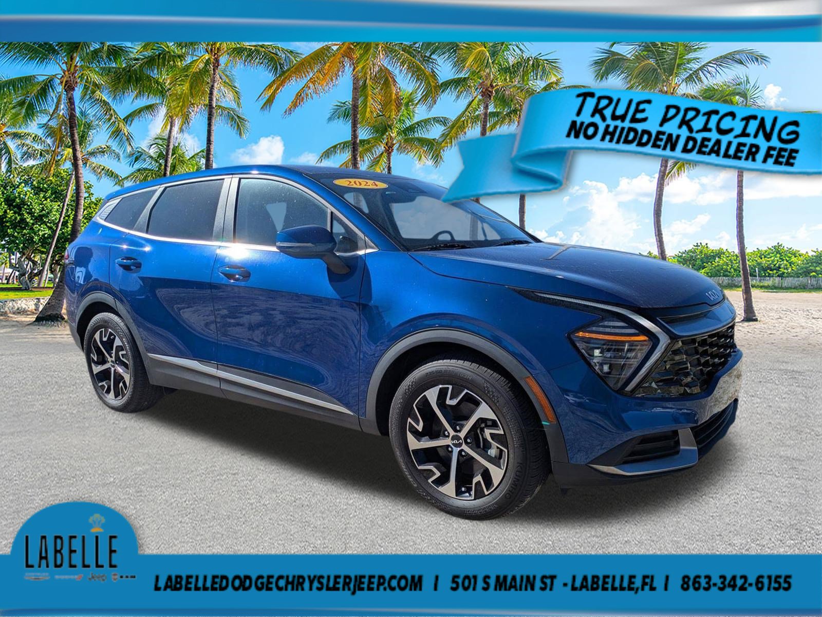 Used 2024 Kia Sportage EX FWD image 2