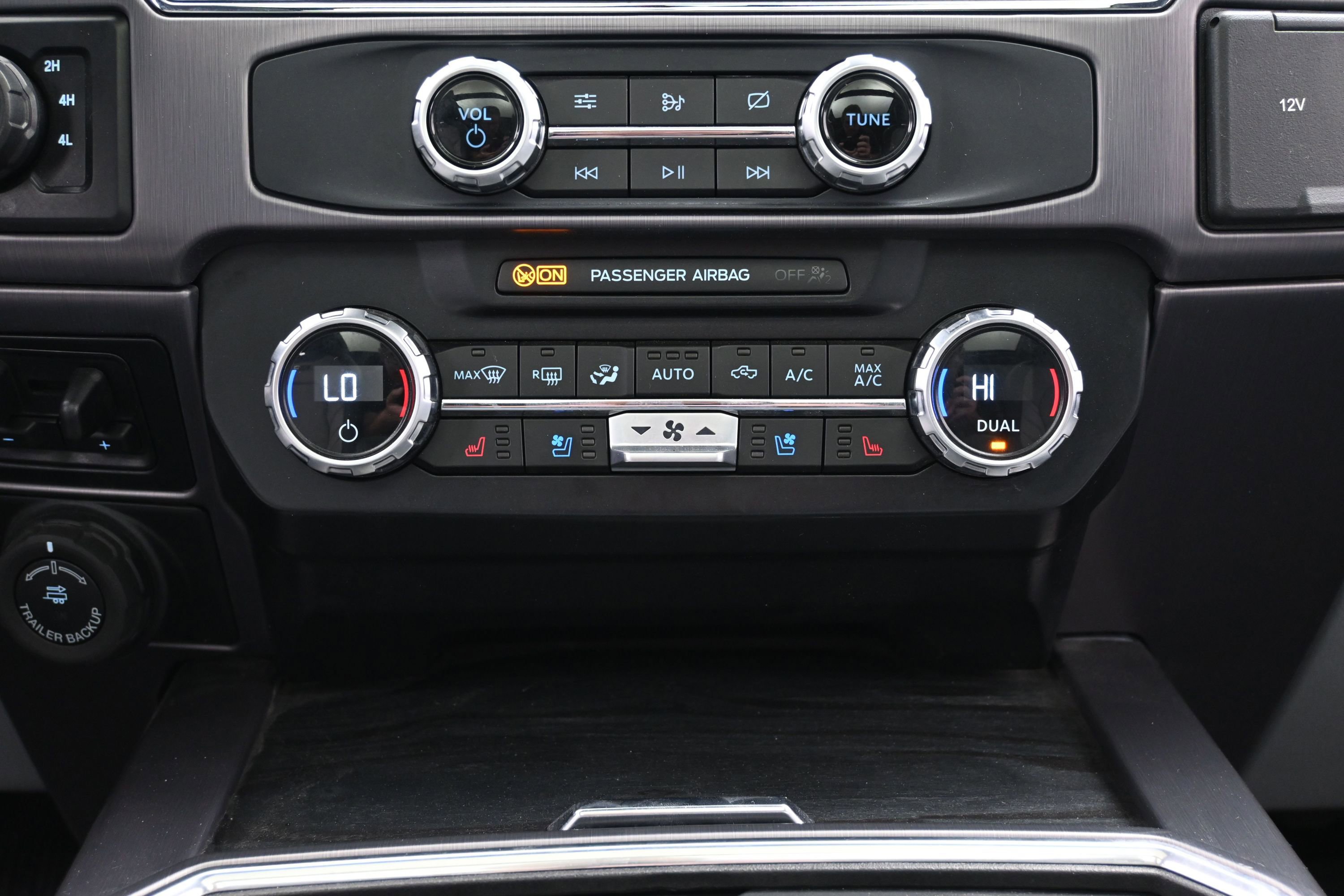 Used 2022 Ford F250 Limited w/ FX4 Off-Road Package AWD/4WD image 37