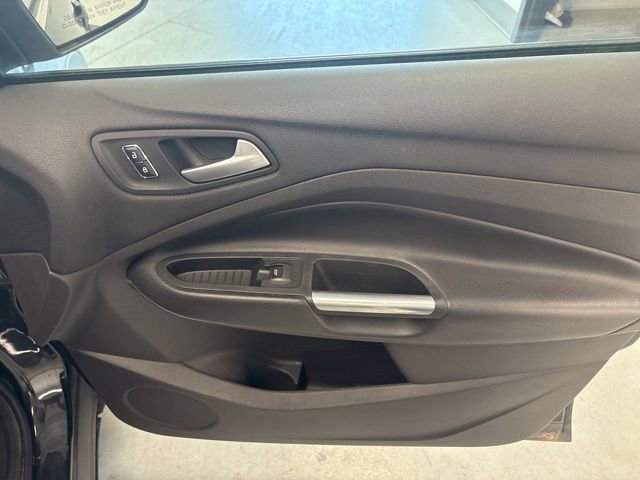 Used 2015 Ford Escape SE AWD/4WD image 23
