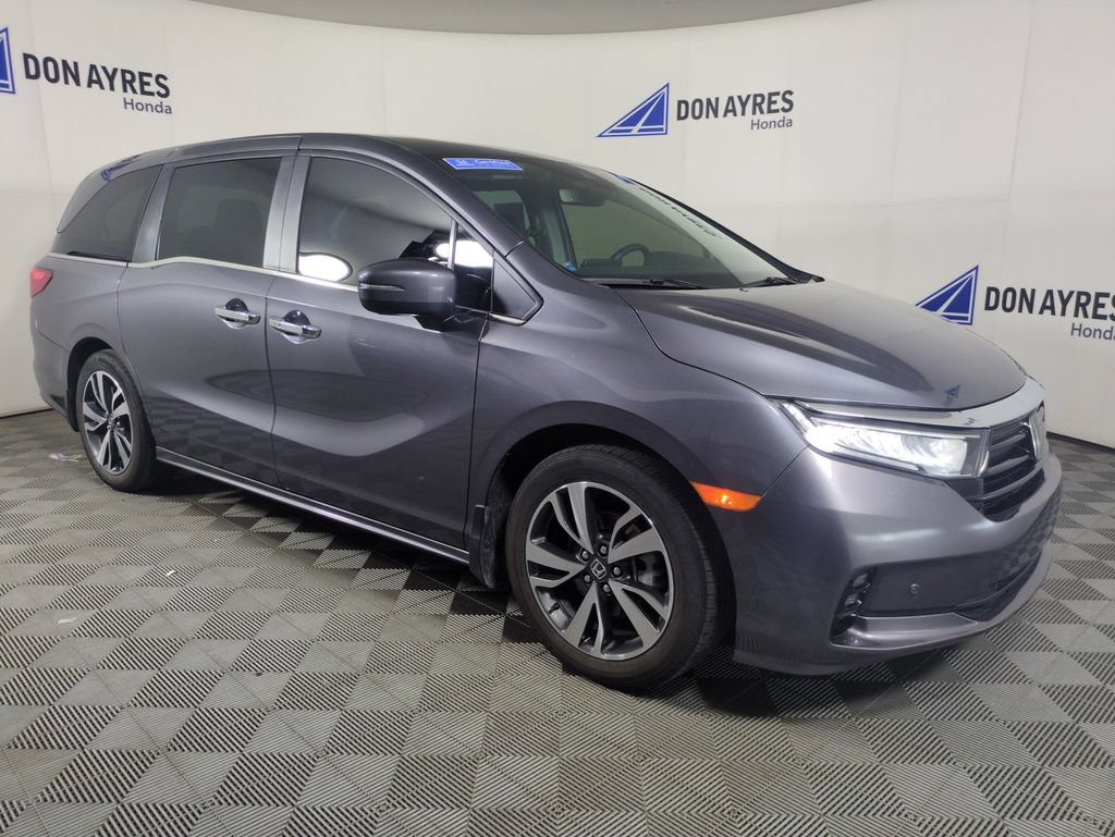 Certified 2024 Honda Odyssey Touring image 11