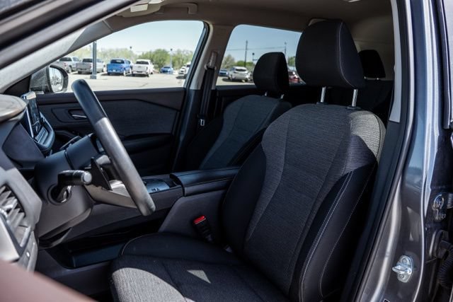 Used 2023 Nissan Rogue SV FWD image 22