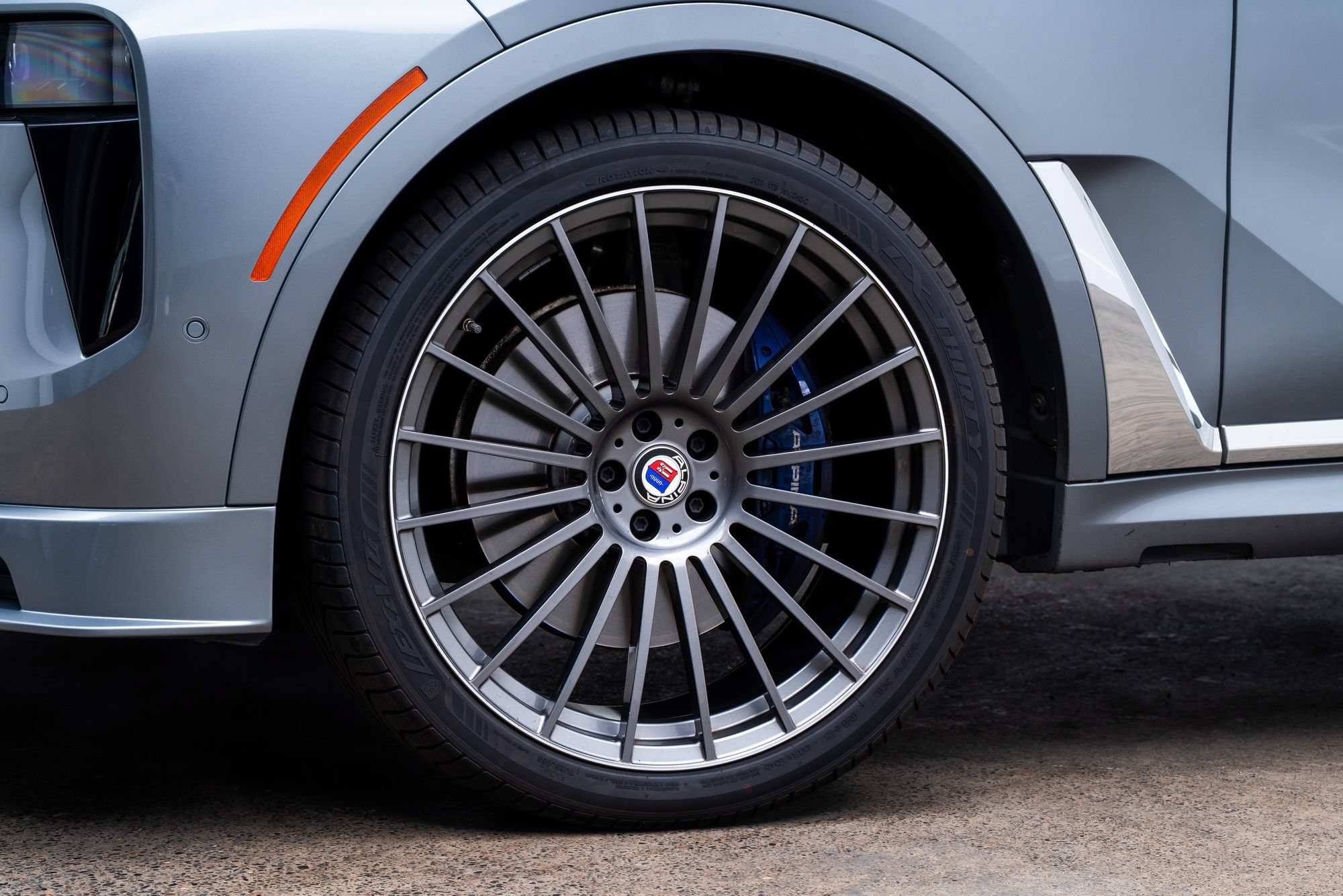 Used 2024 BMW ALPINA XB7 AWD/4WD image 7