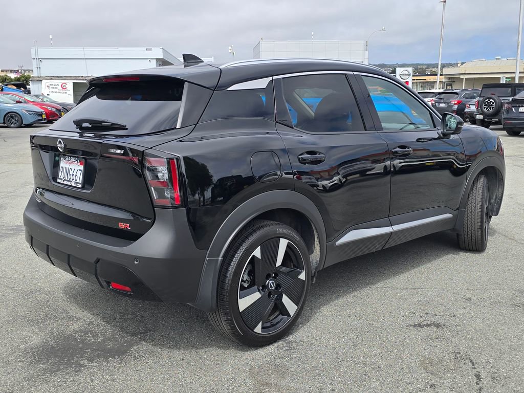 Used 2025 Nissan Kicks SR w/ SR Premium Package FWD image 4