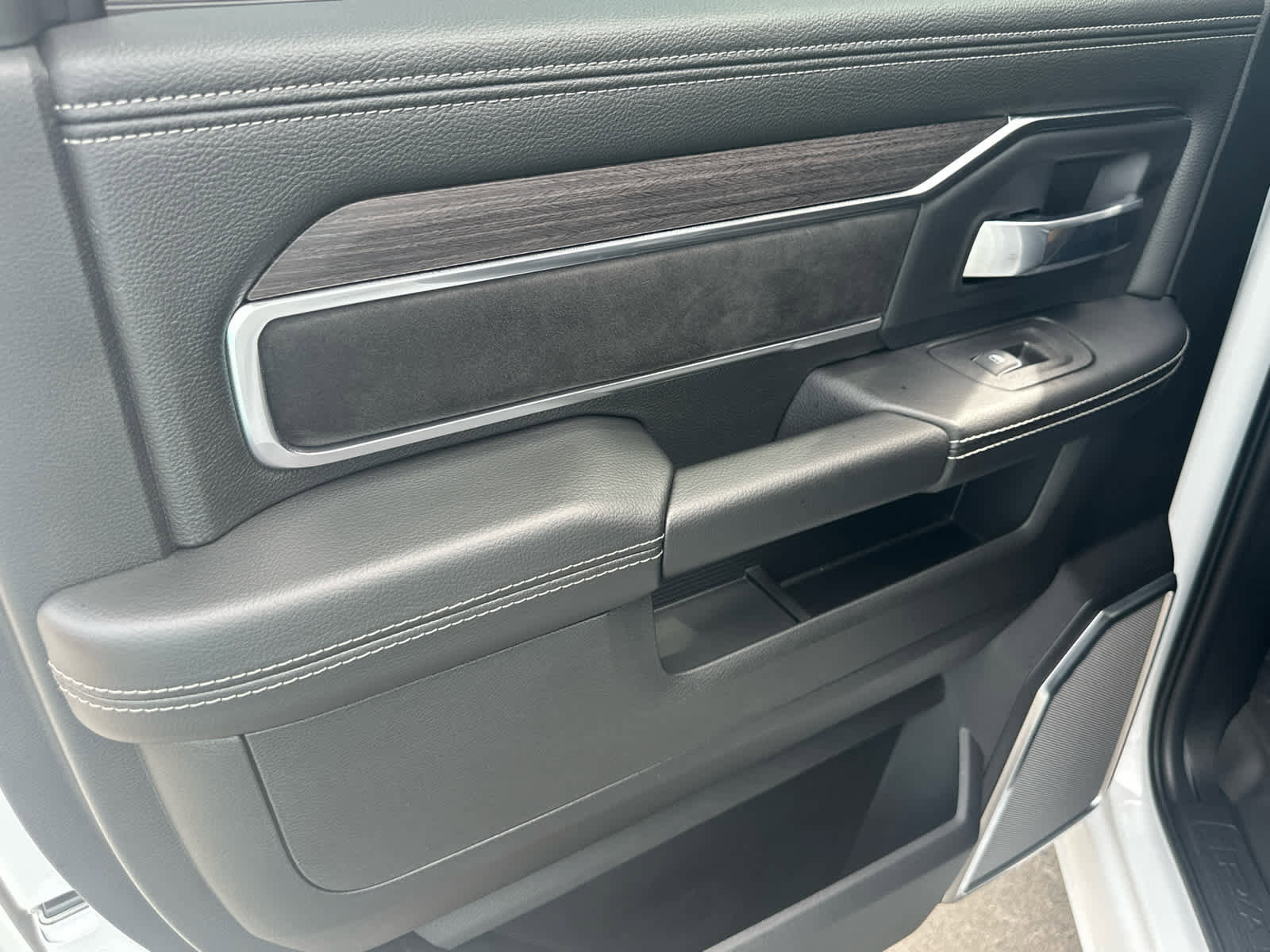 New 2026 RAM 3500 Laramie image 22