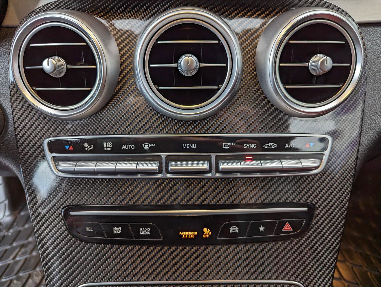 Used 2022 Mercedes-Benz GLC 43 AMG 4MATIC w/ Multimedia Package Lite image 25