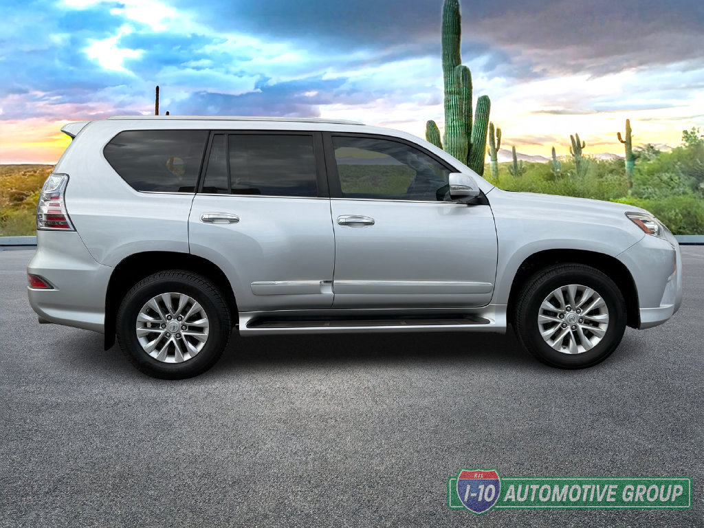 Used 2017 Lexus GX 460 Premium w/ Premium Package AWD/4WD image 3