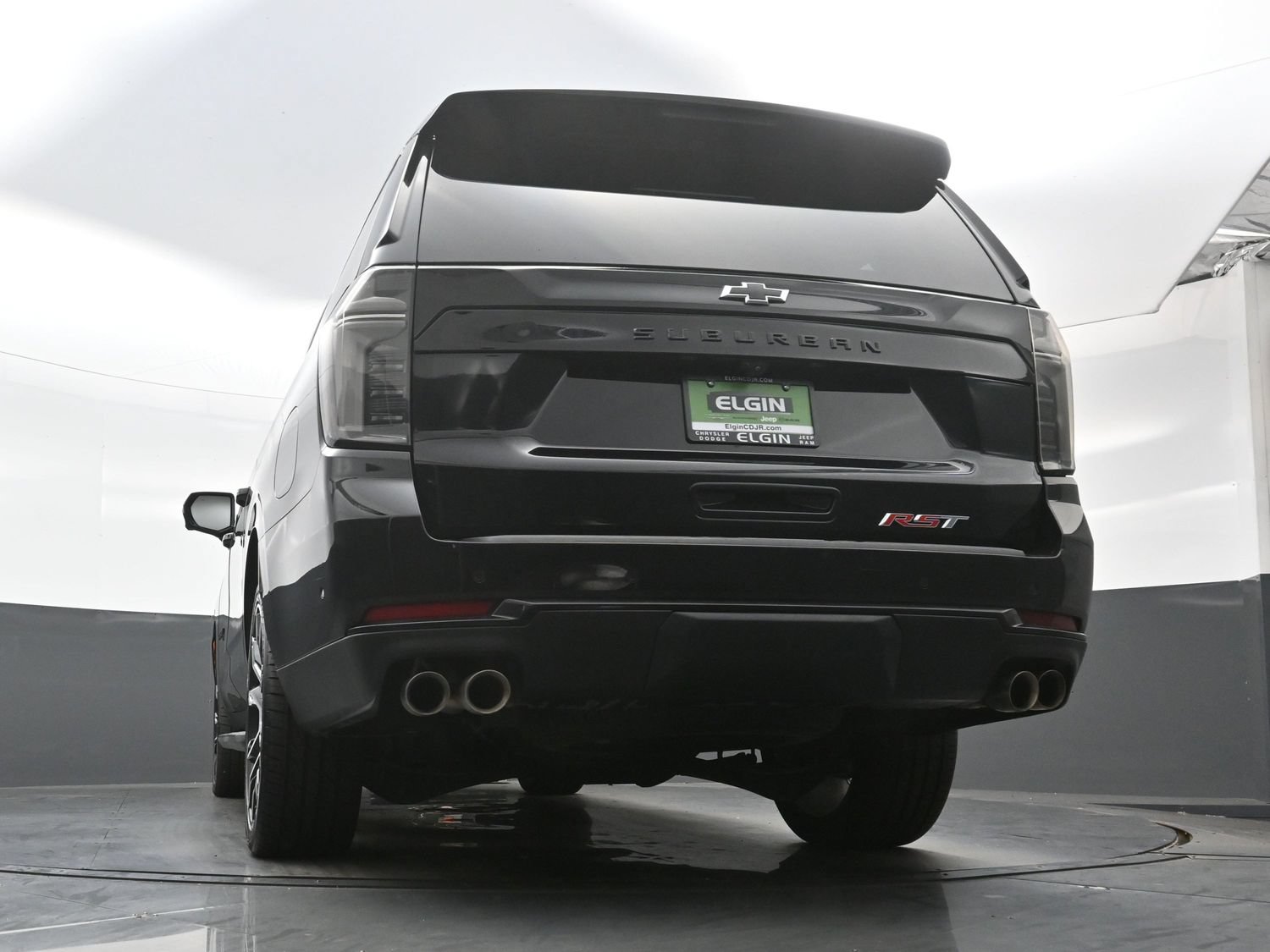 Used 2025 Chevrolet Suburban RST w/ RST Capability Package AWD/4WD image 35