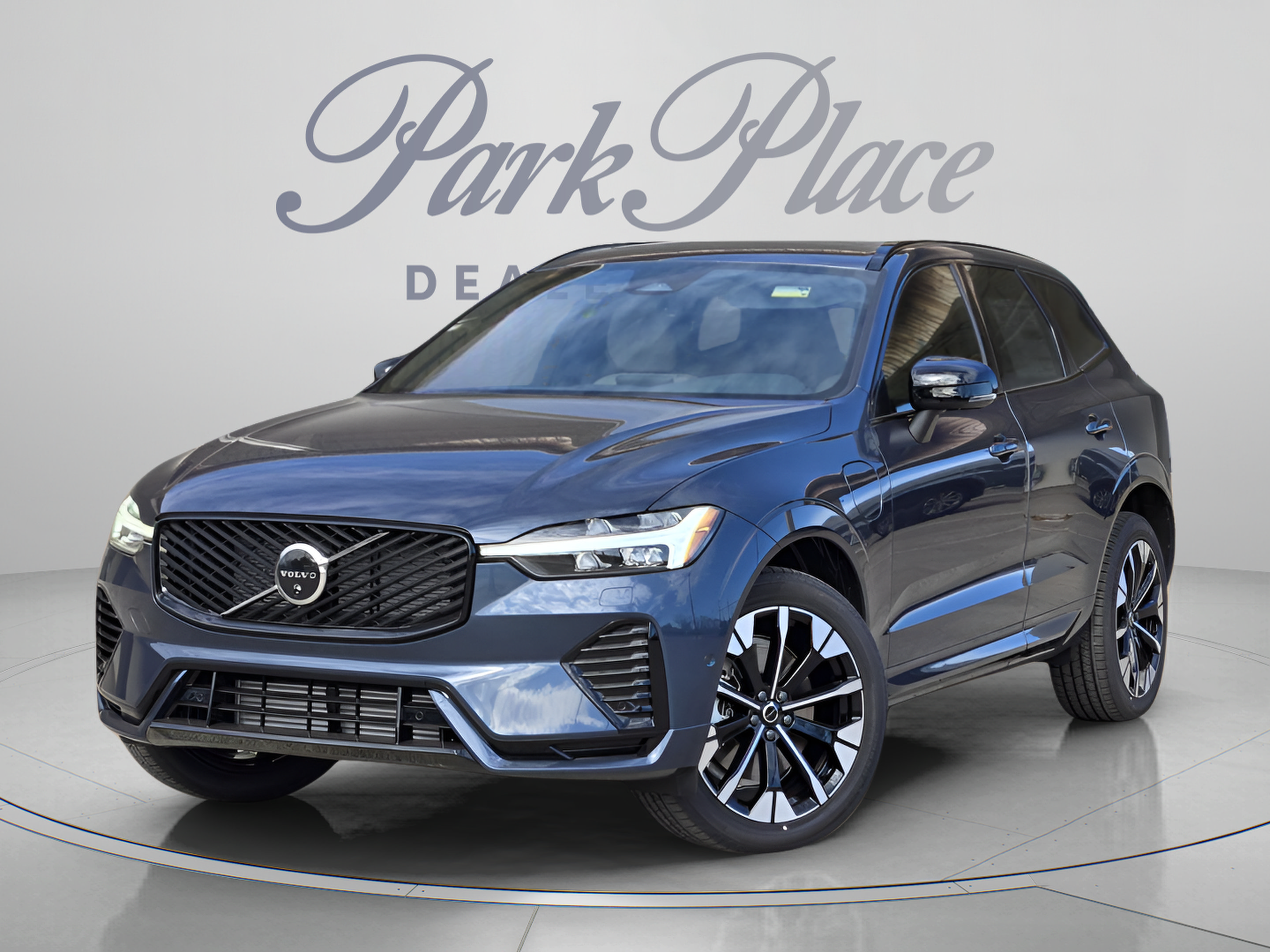 Used 2026 Volvo XC60 T8 Plus w/ Protection Package Premier AWD/4WD image 1