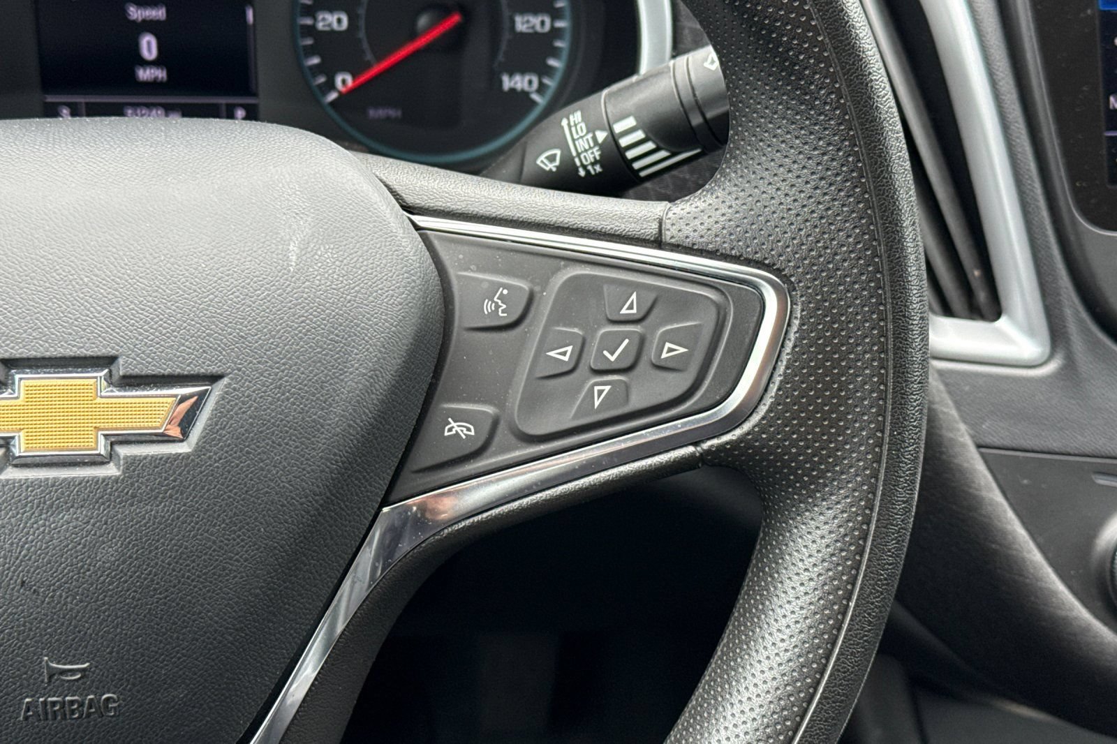 Used 2023 Chevrolet Malibu LT FWD image 33