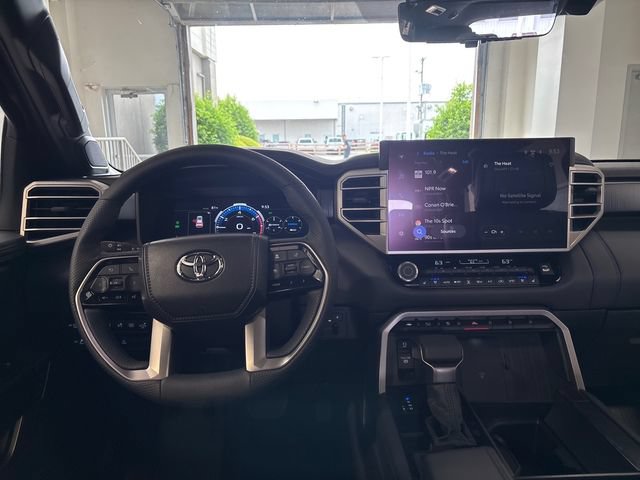 Used 2026 Toyota Sequoia Platinum AWD/4WD image 20