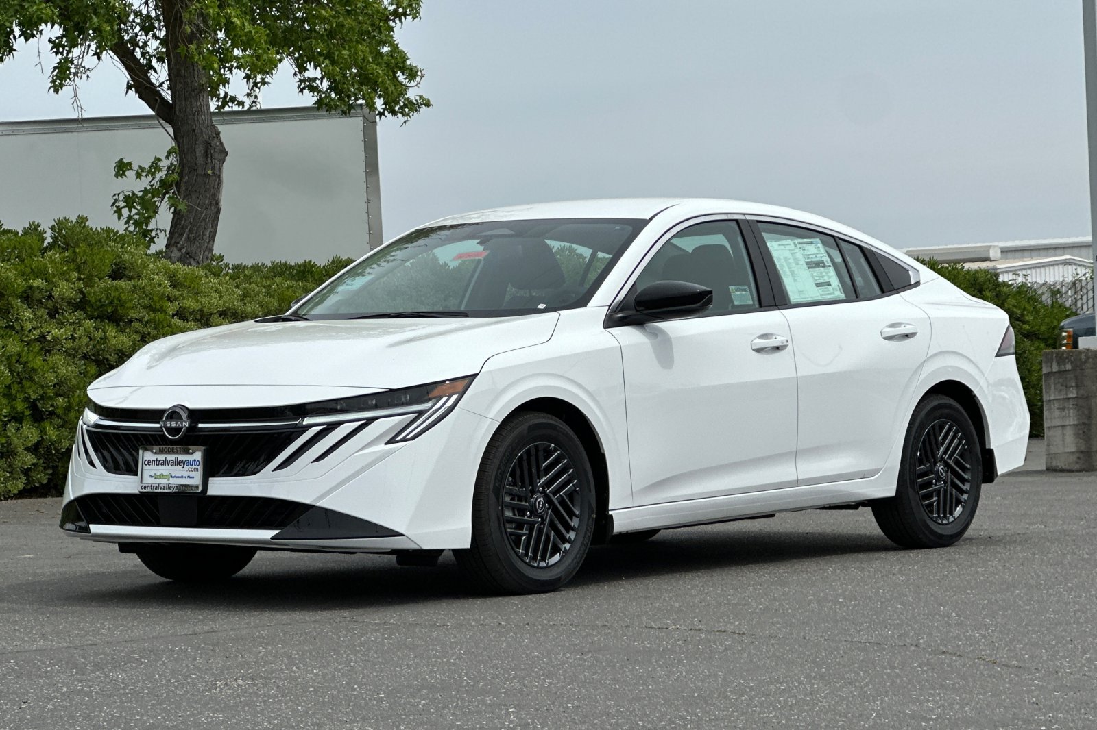 New 2026 Nissan Sentra SV w/ SV Convenience Package FWD image 8