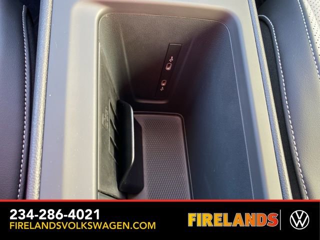 New 2025 Volkswagen Tiguan SE image 39