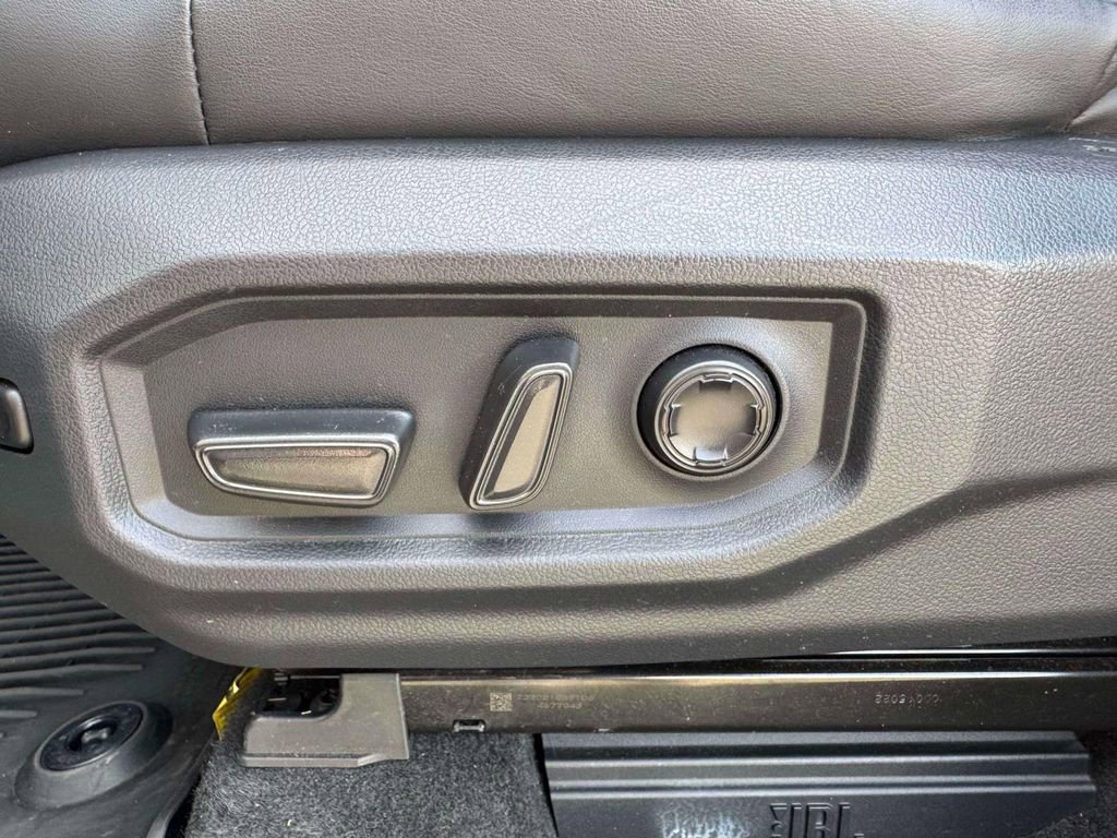 Used 2023 Toyota Tundra Platinum image 17