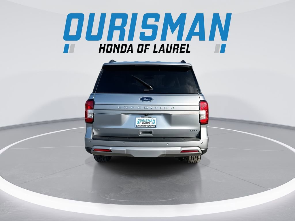 Used 2024 Ford Expedition Max XLT image 7